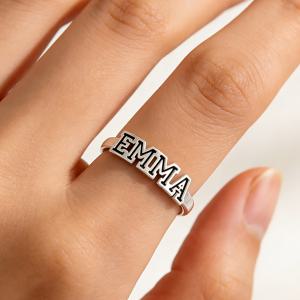 TEMU 1개 맞춤 스테인리스 스틸 이름 반지, 여성 패션 우아한 DIY 맞춤 속이 빈 레터링, 간편하고 인기 있는 변색 방지 오픈 조절 가능 반지; 발렌타인데이 손가락 장식; 엄마를 위한 어버이날 이름 반지, 생일 선물