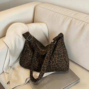 TEMU 빈티지 프린트 여성용 크로스바디 백, 수납이 편리한 넉넉한 토트백, 압력 분산을 위한 넓은 숄더 스트랩, 활용도 높은 패셔너블한 여성용 숄더백. 듀얼 숄더/크로스백 착용을 위한 조절식 스트랩. 일상 출퇴근, 쇼핑, 파티 및 다양한 행사에 적합. 패션 애호가를 위한 필수 트렌디 아이템. 크리스마스 파티 시즌을 위한 돋보이는 액세서리