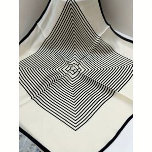 TEMU 70 x 70 사이즈의 길고 고급스러운 실크 스카프. 순수 실크로 제작되어 어머니를 위한 이상적인 선물이 될 것입니다. 모든 의상에 어울리는 세련되고 패셔너블한 스타일입니다.