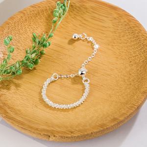 TEMU 여성용 조절 가능한 스타 체인 링 - 오픈 디자인과 반짝이는 별 참, 가벼운 일상 주얼리, 그녀와 자매 & 베스트 프렌드를 위한 완벽한 크리스마스 선물, 다용도 액세서리, 우아한 장식품, 매력적인 디자인