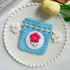 TEMU 매력적인 미니 꽃 디자인과 작은 비즈 장식이 돋보이는 우아한 코바늘 뜨개질 동전 지갑. 휴일 선물로 완벽합니다.