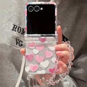 TEMU 휴대폰 케이스 - 사랑스러운 풀 스크린 하트 투명 케이스, 고급스러운 반짝이는 레이저 팔찌 체인, 삼성 갤럭시 Z Flip7 Flip6 5 4 3 호환, 사랑스러운 그라데이션 핑크 하트 폴딩 보호 백 커버