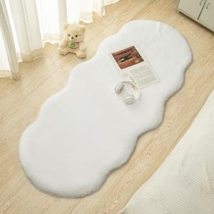 TEMU 토끼 모양 플러시 바닥 매트, 물결 모양과 불규칙한 디자인, 구름, 소파, 거실, 베이 윈도우, 복도, 현관문, 방 바닥 매트, 편안하고 부드러운 소재, 뒷면에 미끄럼 방지 입자 포함