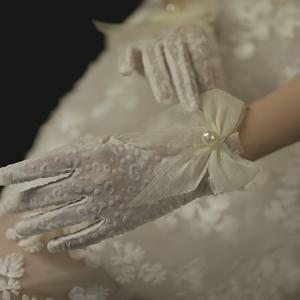 TEMU 여성용 우아한 숏 새틴 장갑 1켤레 - 파티, 댄스 공연 및 무대 의상에 적합한 고품질 원단 - 장식 패션 추가, 여성 장갑, 부드러운 질감, 편안한 착용감, 패션 매칭 필수템