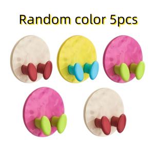 TEMU 5개 다기능 사탕 색 플러그 후크 끈끈이 후크 강력 접착 걱정 없는 펀치 프리 전원 코드 주방 벽 소켓 보관 및 고정, 다용도 후크|멀티탭