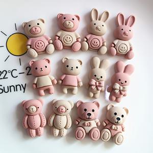 TEMU 12개 곰 액세서리 세트: 카키 미소 곰, 핑크 미소 곰, DIY 장식, 폰케이스 패치, 긴귀 토끼 액세서리, 서 있는 곰, 보타이 곰, 라인 곰, 보타이 토끼, 레진 액세서리