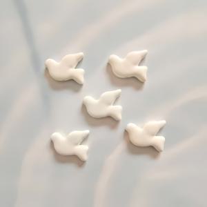 TEMU 흰색 도예품 비둘기 구슬 5개 - 수제 DIY 공예용 구슬, 목걸이 & 귀걸이 참 제작용, 창작물을 위한 비둘기 모양 세라믹 구슬