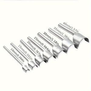 TEMU 벨트의 반원 모양 끝을 절단하기 위해 설계된 10/15/20/25/30/35/40mm 사이즈의 은색 반원 펀치 7개 세트입니다. 벨트, 지갑 및 가방을 위한 가죽 공예를 만들기 위해 적합한 반원 도구입니다.