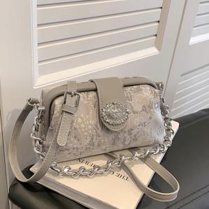 TEMU 1개 연회색 자카드 패치워크 체인 백, 메탈 버클, 실버 메탈 체인, 마그네틱 잠금장치, 숄더/크로스바디 스타일 변환 가능, 라이트 럭셔리 빈티지 디자인, 데일리 커뮤트, 데이트, 쇼핑 등에 적합, 사계절 여성용 아이템