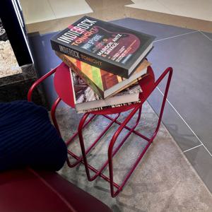 TEMU 모던 메탈 사이드 테이블, 다기능 잡지 랙 및 책장, 거실, 사무실 및 카페에 적합. 조립 불필요, 공간 절약, 간편한 청소, 홈 데코에 완벽