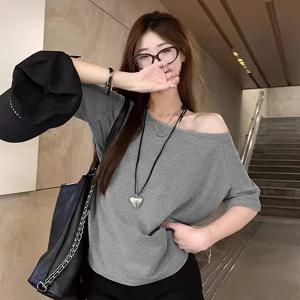 TEMU 여성용 Y2K 여름 오프숄더 스트레치 티셔츠 - 고탄력 루즈핏 탑, 딥 그레이 캐주얼 시크 반팔 블라우스, 다재다능한 패션, 디프넥 디자인, 신축성 원단