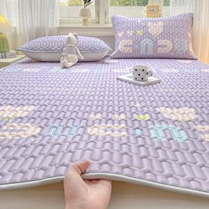 TEMU 1개 레터 프린트 쿨 매트, 부드럽고 시원한 침대 시트 패드, 우아한 플로럴 프린트, 세척 용이 및 세탁기 사용 가능, 여름철 통기성 (베개솜 및 베갯잇 미포함) 침구, 침실, 게스트룸에 적합