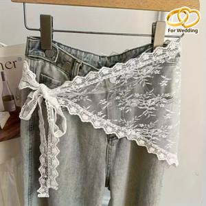 TEMU 빈티지 화이트 레이스 메쉬 헤어밴드와 삼각 스카프 헤어 액세서리 세트. 가을, 겨울 레이어드 의상, 앞치마 장식에 적합하며 귀여운 히피 스타일과 감성으로 완벽한 휴가, 파티, 결혼식, 할로윈에 적합합니다.