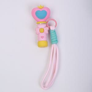 TEMU 공주 테마 여행용 향수병 1개, 하트와 리본 디자인 - 열쇠고리와 스트랩이 있는 귀여운 5ml 아토마이저, 휴대용으로 어디든 휴대하기 좋음