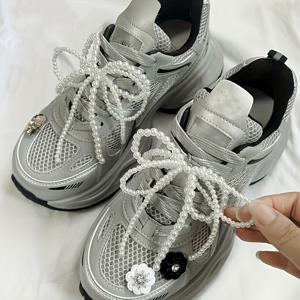TEMU 2개 팩 트렌디한 한국 스타일 ABS 펄 보우 슈 레이스, DIY 랍스터 클로우 클로저, 디테일, 홀로우 아웃 스니커 액세서리, 신발 장식 클립, 신발 및 쥬얼리 액세서리