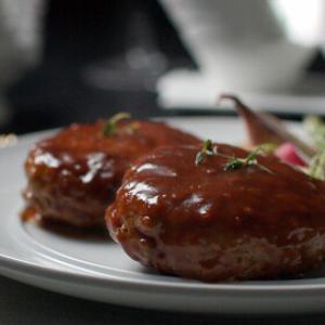 [롯데단독]김호윤셰프의 한우한돈 함박스테이크 골라담기