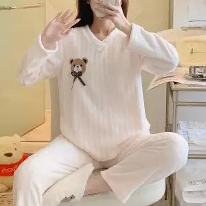 [쿠잉]브이넥 곰돌이패치 데일리 여성 수면잠옷세트 3컬러