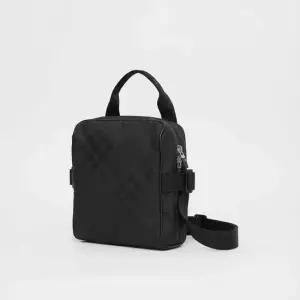 CHECKED JACQUARD CROSSBODY BAG 8080900) 체크 자 크로스바디 백)