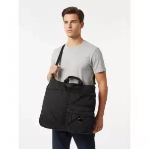 CP컴퍼니 26SS NYLON B SHOULDER BAG 20CMAC042A 005269G 999) 나일론 B 숄더백)