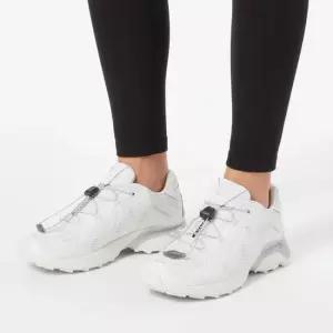 살로몬 SALOMON 26SS XT-WHISPER VOID VANILAVANILAFTWSILVER) L47796200) XT-위스퍼 VOID