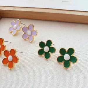 [하프클럽/]여자 SS 꽃무늬 톤업 진주 스터드 귀걸이