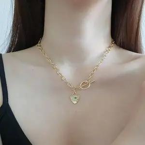 [하프클럽/]여자 하트 펜던트 볼드 체인 토글바 디자인 목걸이