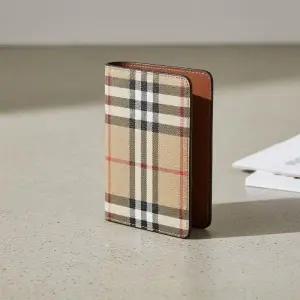 [여성 체크 여권지갑8094441 LS PASSPORT COVER DFC A7026