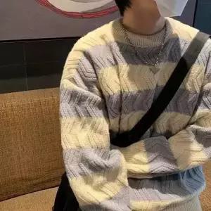 올요아 남친 니트 빈티지 캐주얼 키작남 배색 라운드 커플 스트라이프 라운드넥 꾹1