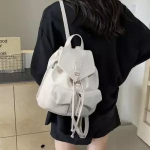 여성 빈티지 전면 투포켓 백팩 대학생용 가벼운 데일리 배낭 40대백팩 투웨이백팩