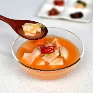 [영심푸드] 국내산 제주 무 나박물김치 1kg 2kg 전라도 김치