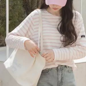 [소프트/데일리] 라벨 포인트 단가라 라운드 티
