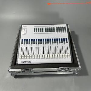 타이탄 콘솔 Titan Mobile TT Quarz 192 Tiger Touch Pro Plus와 호환되는 터치 윙 DJ 컨트롤러 (파 무빙