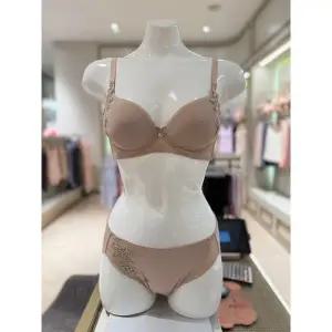 [와코루](센텀시티점)깔끔하게 어디에나 착용하는 데일리 몰드 브래지어+노라인 햄 팬티 세트(WBRA029AB...