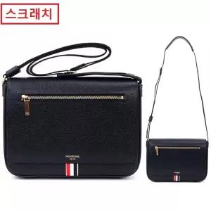 스크래치  삼선 크로스백 MAG143B 00198 001