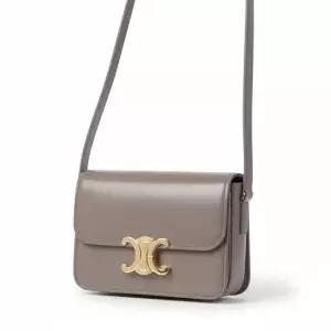 셀린느 TEEN TRIOMPHE BAG IN SHINY CALFSKIN 188423BF4 10BL) 트리옹프 틴 숄더백)