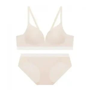 ELLE INNERWEAR 에어로쿨 컴포트핏 노와이어 브라 팬티 세트 - 크림