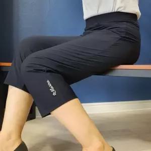 여성용 쿨링 7부 팬츠 블랙 스판 소재 중년 여름 바지