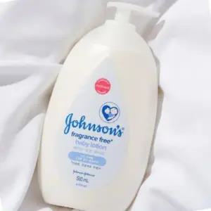 존슨 화이트 로션 500ml 바디 보습 유아 겸용 화이트 케어 로션