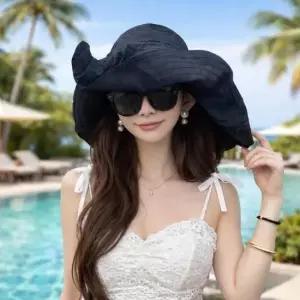 넓은챙 모자 자연스러운 쉐입 썸머 시즌 감성 소두연출 여행 스타일링 바캉스햇