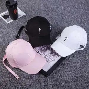 레터링 자수 포인트 볼캡모자 뒷끈 데일리 패션모자