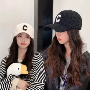 여성 뽀글이 느낌 기본 영문 C 포인트 볼캡 모자 캐주얼모자