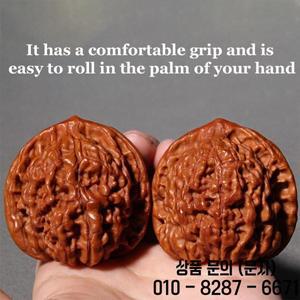 2개입 호두 모양 손놀이 장난감 스트레스 해소를 위한 창의적인 수제 디자인 일상 업무용 피젯 데스크