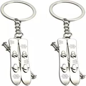 BESTOYARD 2PCS 스키 스노보드 열쇠고리 - 겨울 스포츠 애호가를 위한 스노우 참 가방과 열쇠를 귀여운