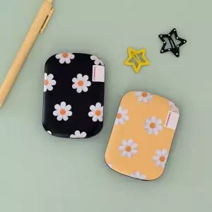 /더나인몰 marguerite flower pattern [하드 맥세이프 보조배터리]