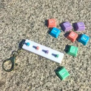 [하프클럽/]키링 열쇠고리 MBTI 맞춤형 네임택키링 굿즈 가방키링