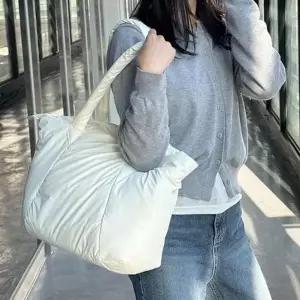 [하프클럽/]데일리 여성 패딩 가방 퀼팅 여성 쇼퍼 백 빅사이즈 겨울