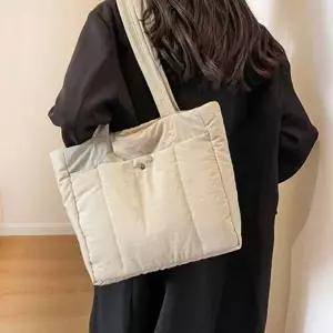 [하프클럽/]빅사이즈 여성 숄더백 푹신 패딩 숄더백 데일리 나일론 블랙 겨