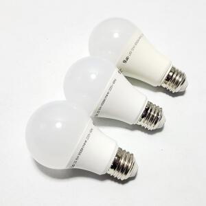 1박스(30개입) LED 전구 8W 10W 12W 주광색 전구색 주백색 대량 램프 GS