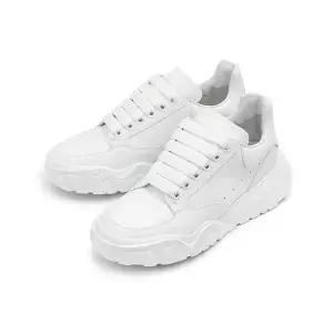 라프리마 [ALEXANDER MCQUEEN] 알렉산더맥퀸 코트 트레이너 남성 스니커즈 634619-WIA98-9000