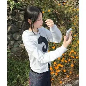 탄산마그네슘 TANSANMAGNESIUM 혼 아플리케 후드집업 스카이블루